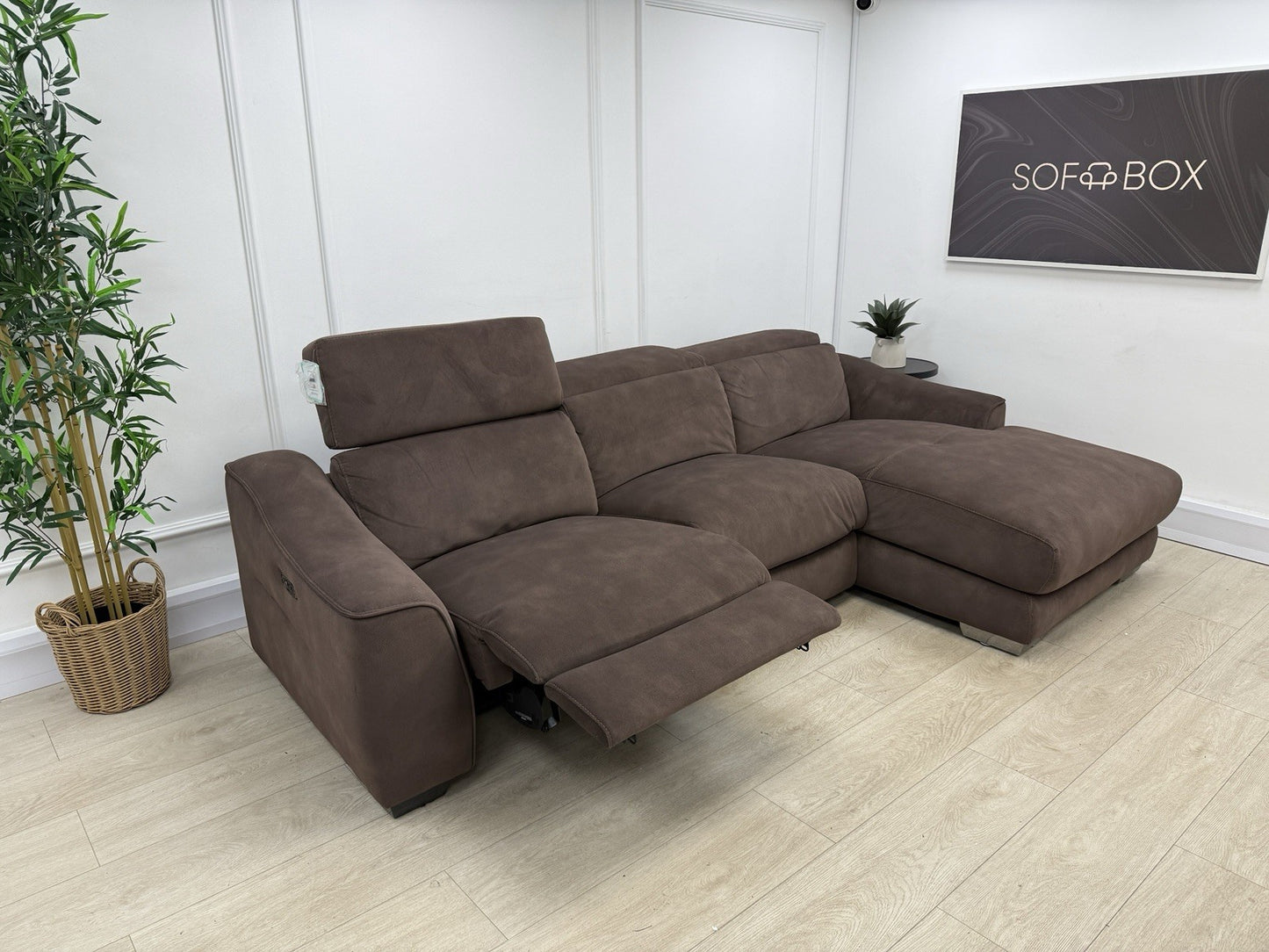 Furniture Village Xavier 3 Seater Chaise Sofa Power Recliner/Headrests In Brown Fabric