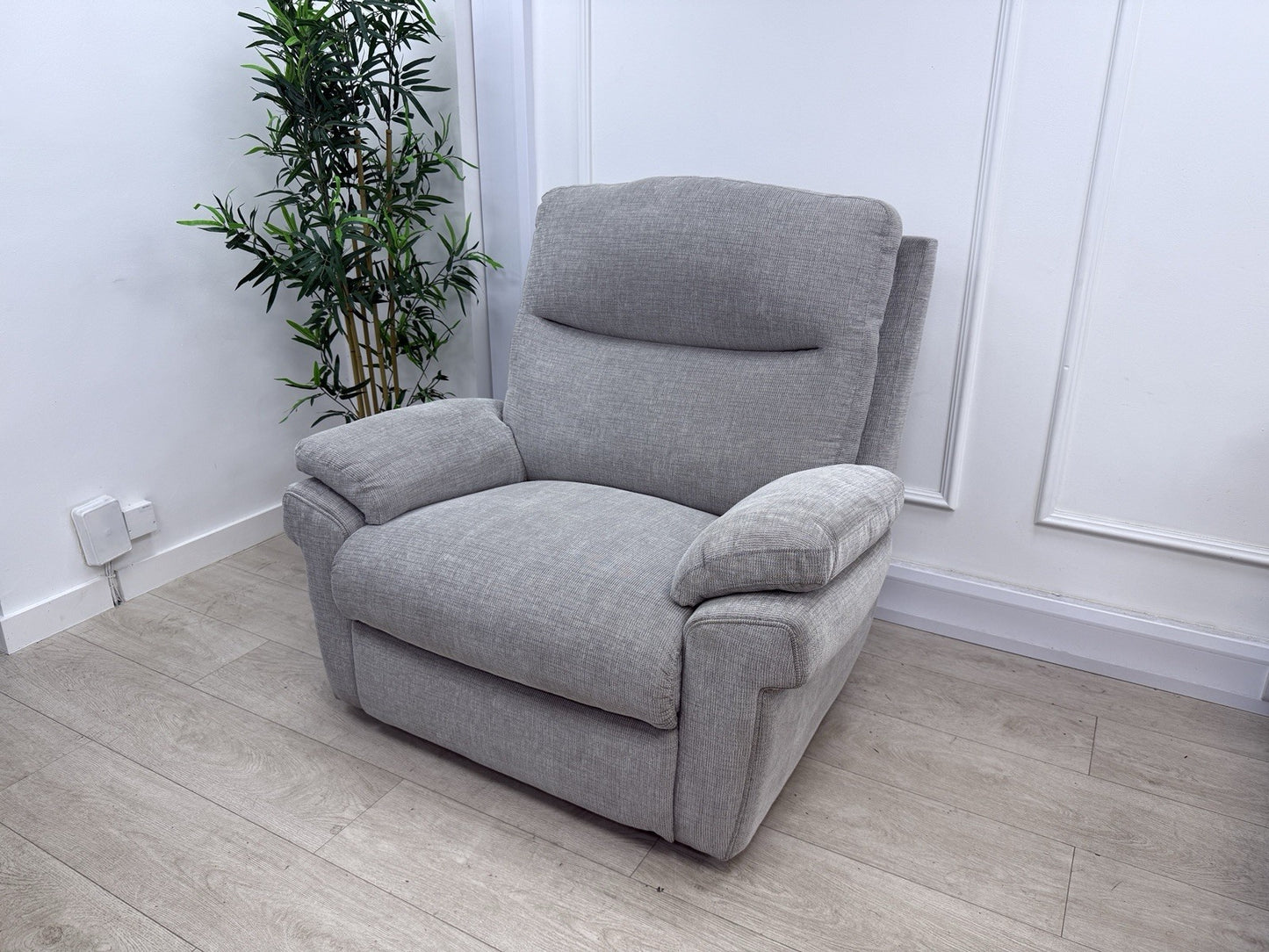 La-Z-Boy New Tamla Power Recliner Chair In Grey Fabric
