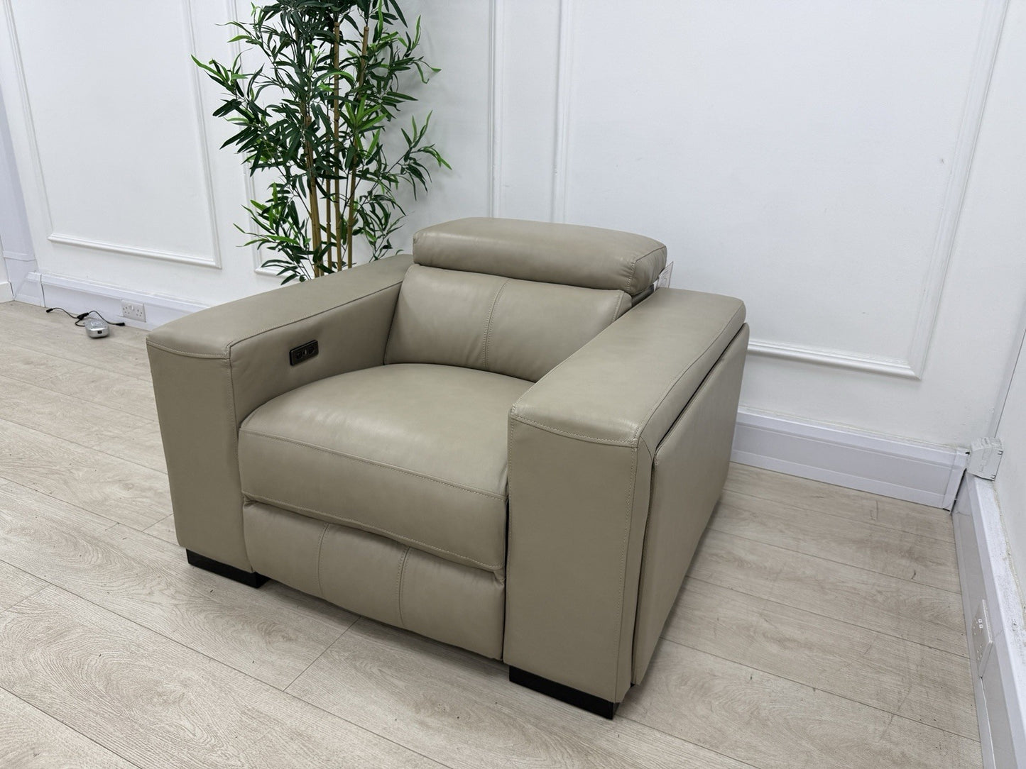 DFS Wander Power Recliner Chair In Taupe Leather