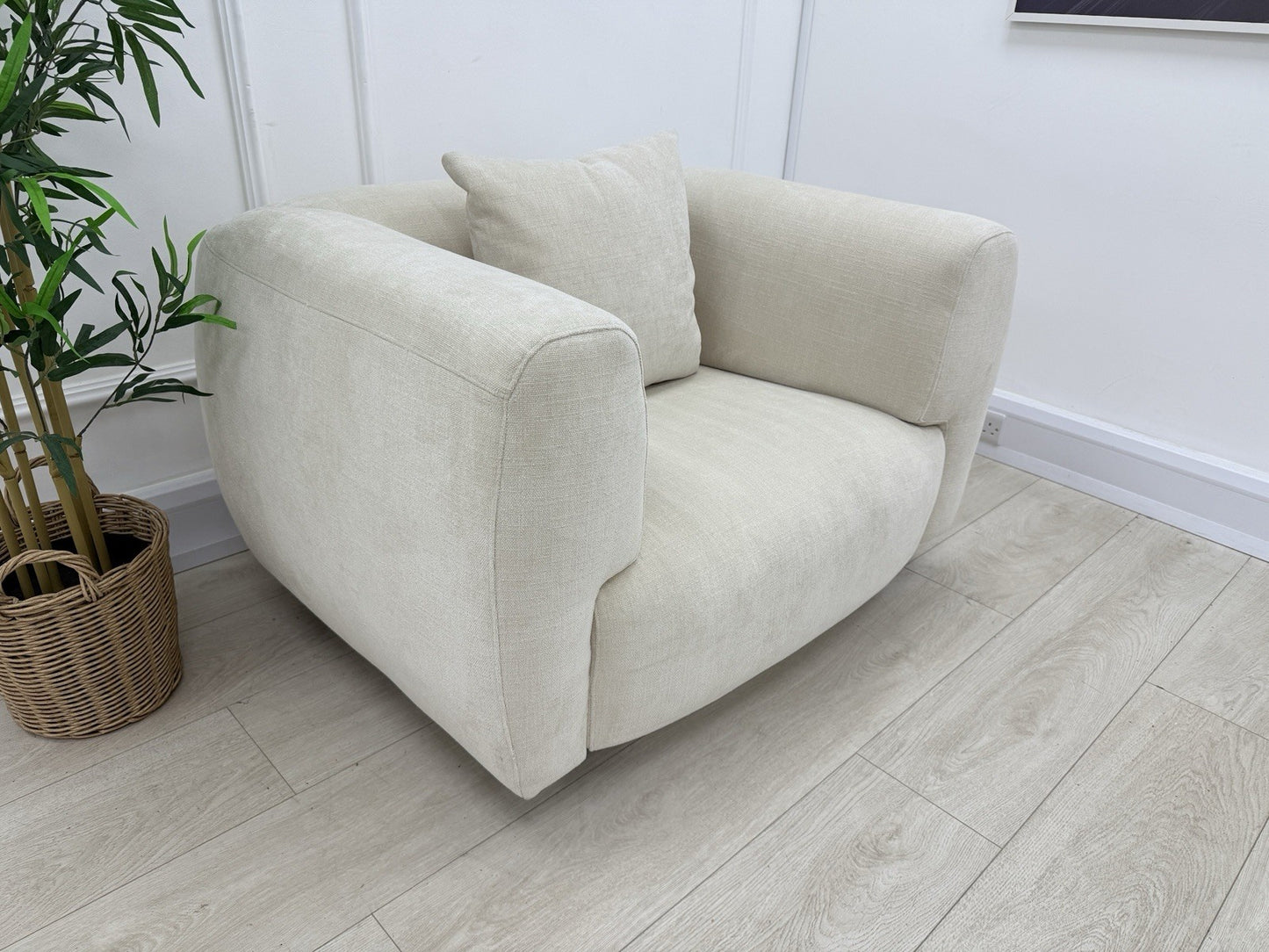 Sofology Nuvole Fabric Chair in Ivory