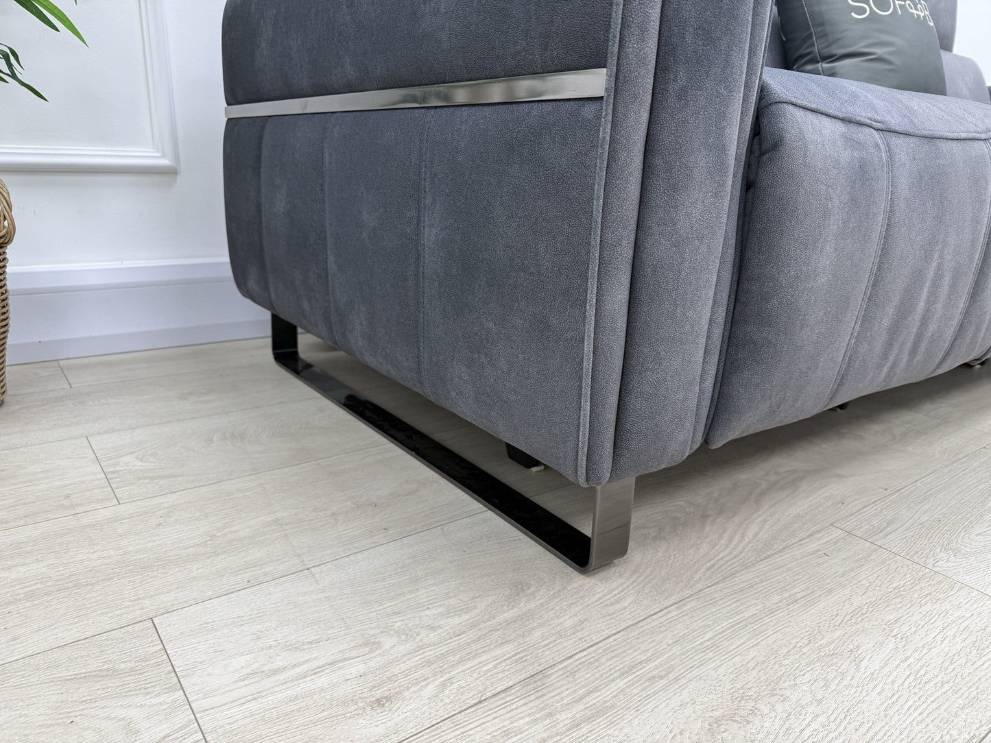 Sofology The Ravello 3 Seater Sofa Recliner/Headrest/Lumbar In Charcoal Fabric