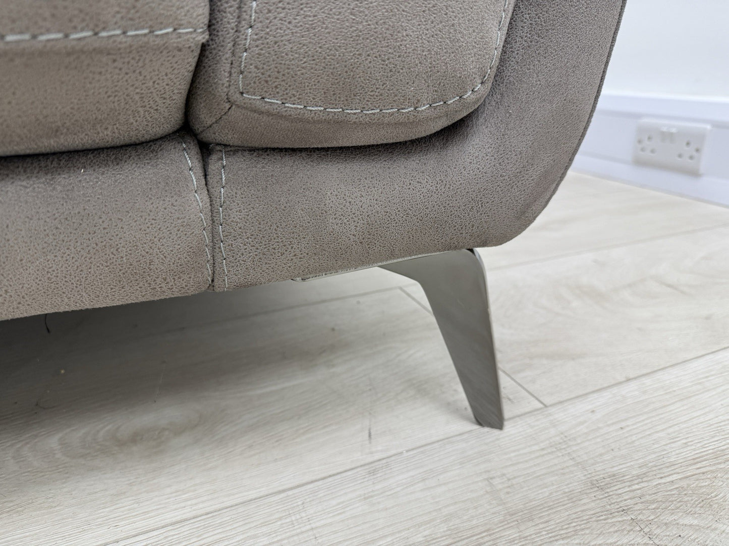 DFS San Mateo Armchair In Pewter