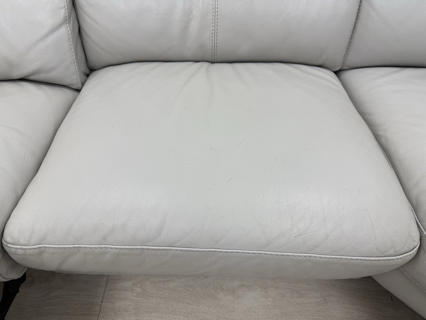 DFS Tahiti Leather Power Recliner Corner Sofa & Armchair Set In Light Grey