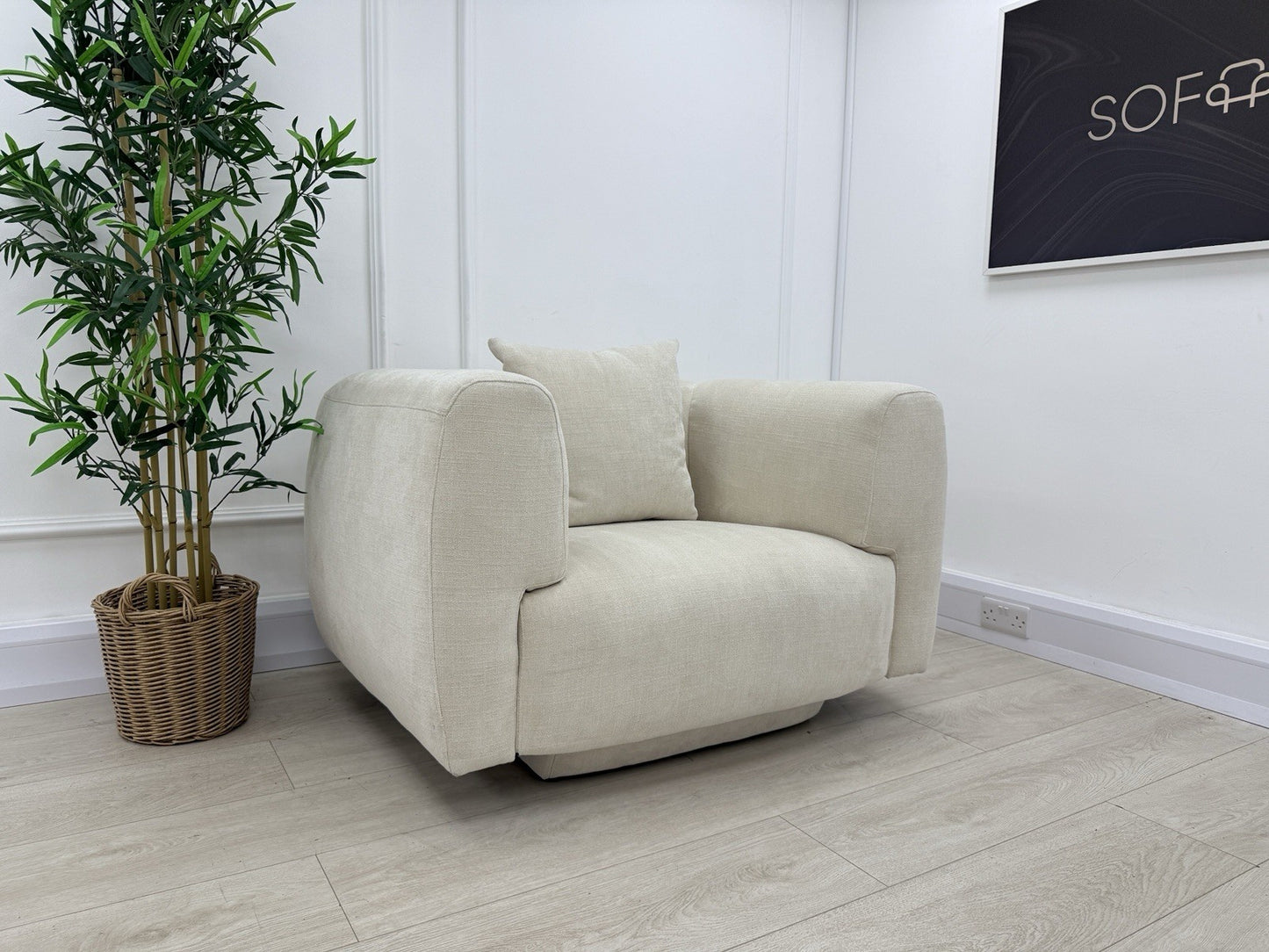 Sofology Nuvole Fabric Chair in Ivory